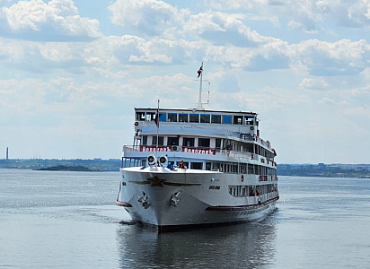 Круиз: Казань – Ярославль + Владимир, Суздаль – Казань. Т/х Юрий Никулин. Группа из Челябинска.