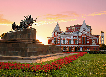 Самара - город трудовой доблести! Тур на 9 мая из Челябинска.
