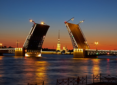Групповой авиатур в Санкт-Петербург и Великий Новгород на 8 марта.